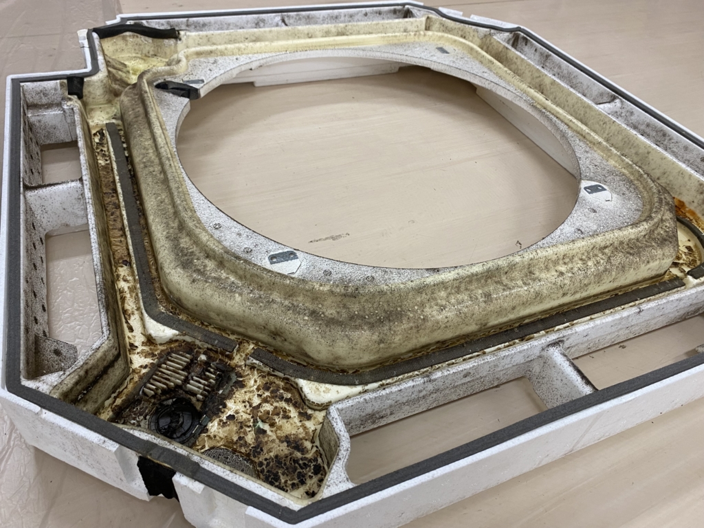 2E85631B-D6CF-45D7-95FC-AC1A0A1379CA